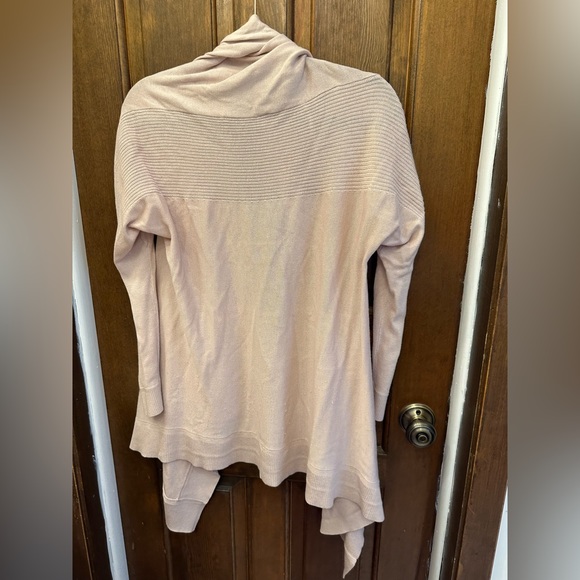 Lululemon women’s knit cardigan light pink in size xs/s. - Picture 4 of 4